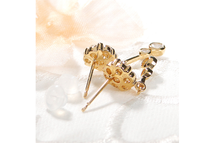 ピアス K18YG イエローゴールド ダイヤモンド 【0.9ct】フラワー 花 揺れるピアス 振り子 スタッドピアス【f232-k18yg】 [株式会社オーダーメイドジュエリーメイ 山梨県 韮崎市 20743766] ピアス アクセサリー アクセ ジュエリー
