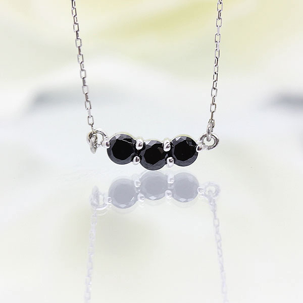 ネックレス プラチナ PT900 ブラックダイヤモンド 3石 0.3ct スリーストーン レディース ペンダント 両吊り クリスマス ジュエリー【f032-pt】ALPAZ180