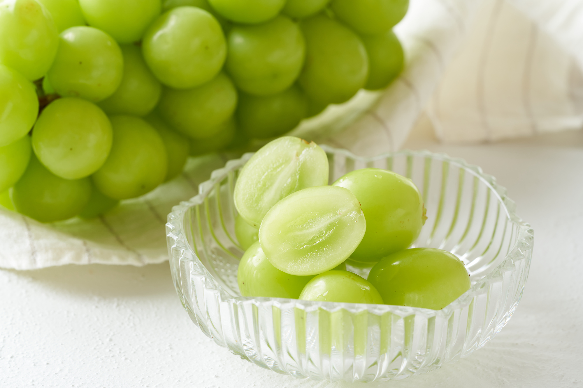 ＜2026年発送先行予約＞南アルプス市産 シャインマスカット 秀等品 1.2kg以上　（2房） ALPEV002