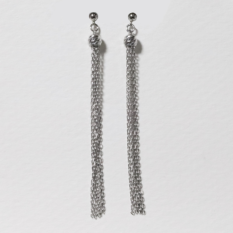 プラチナ　ミラーボールタッセルピアス（小）