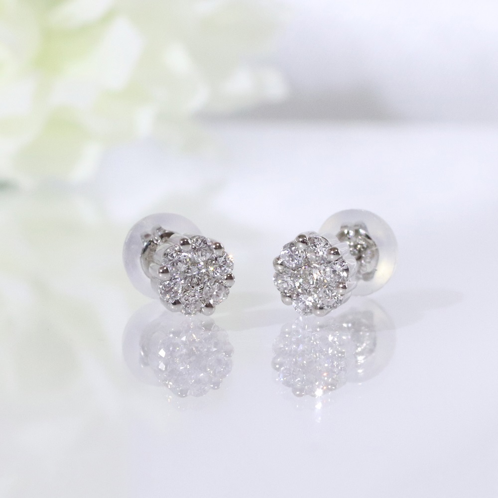 プラチナ　0.20ctフラワーダイヤモンドピアス　BQ-189