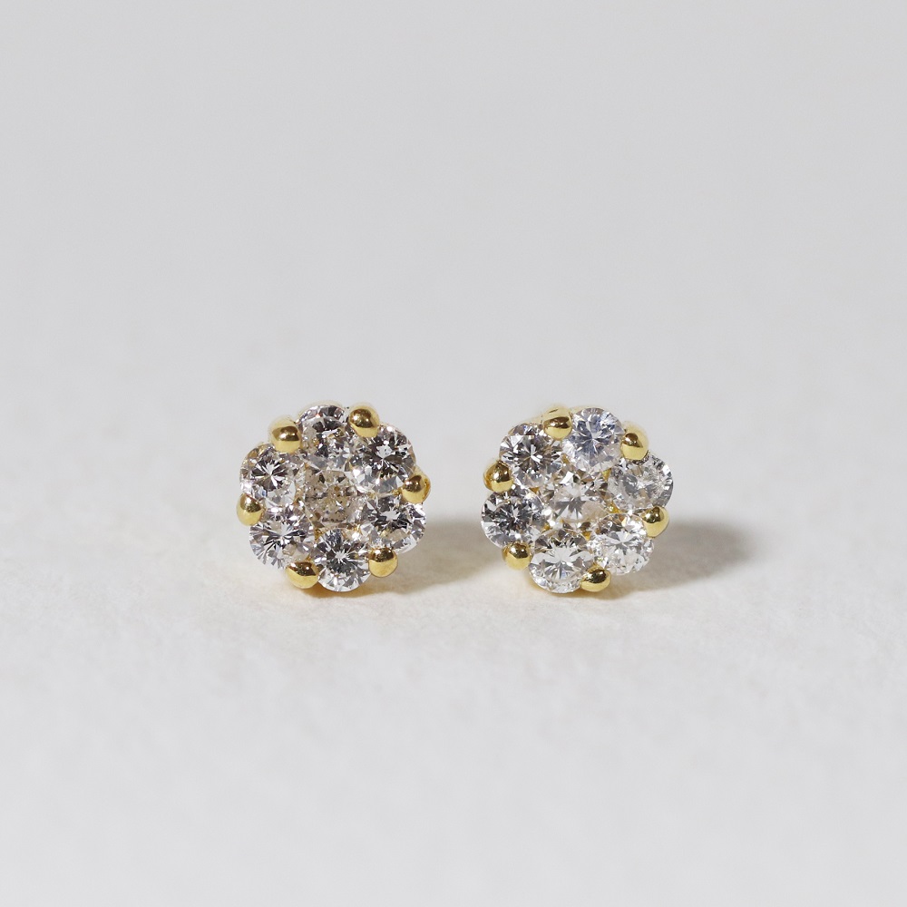 K18　0.20ctフラワーダイヤモンドピアス　BQ-190