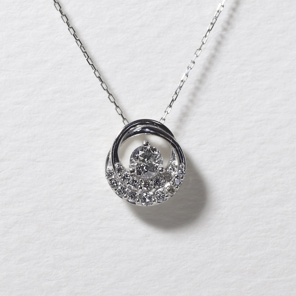 プラチナ 0.25ct 丸型デザインペンダント　BQ-193