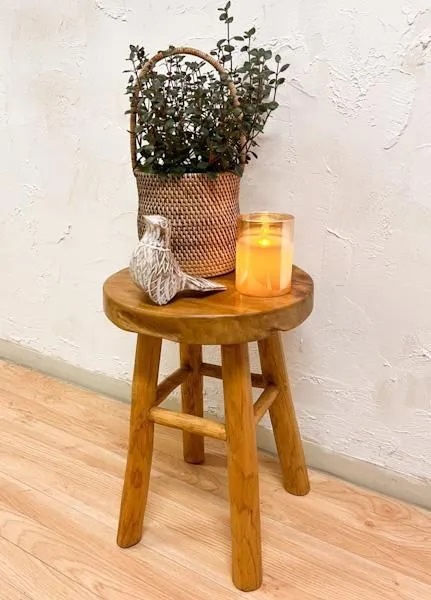 チーク材　一枚板のナチュラルスツール