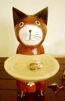 トレイ持ちナチュラルネコ（ブラウン）