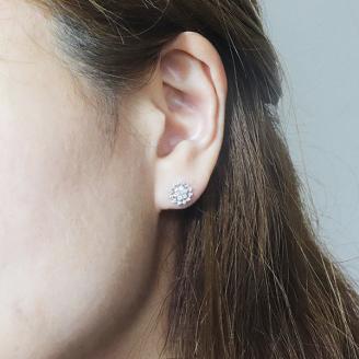 プラチナフラワーダイヤモンドピアス　0.40ct　　BQ71