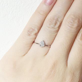 プラチナ しずくダイヤモンドリング　0.10ct　　BQ86