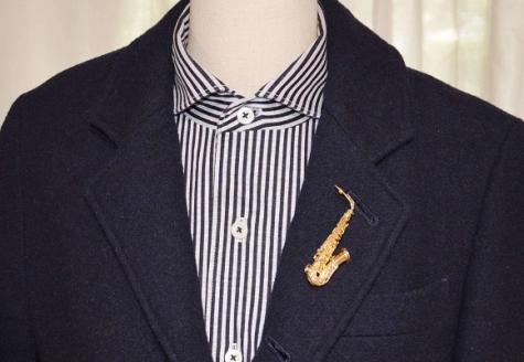 K18　サックスブローチ AB0035