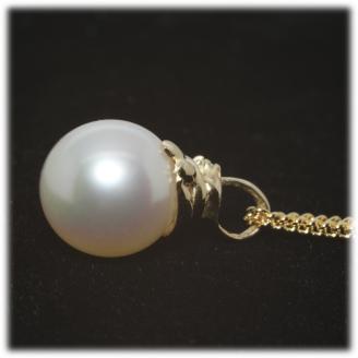 アコヤ真珠　パール ペンダント 9mm K18YG アコヤ真珠　（25073）