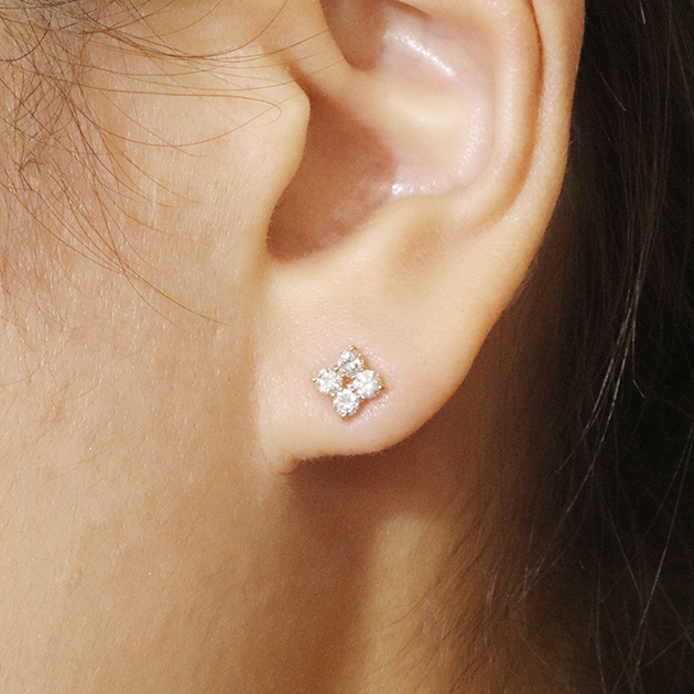 プラチナ　0.50ctフラワーダイヤモンドピアス