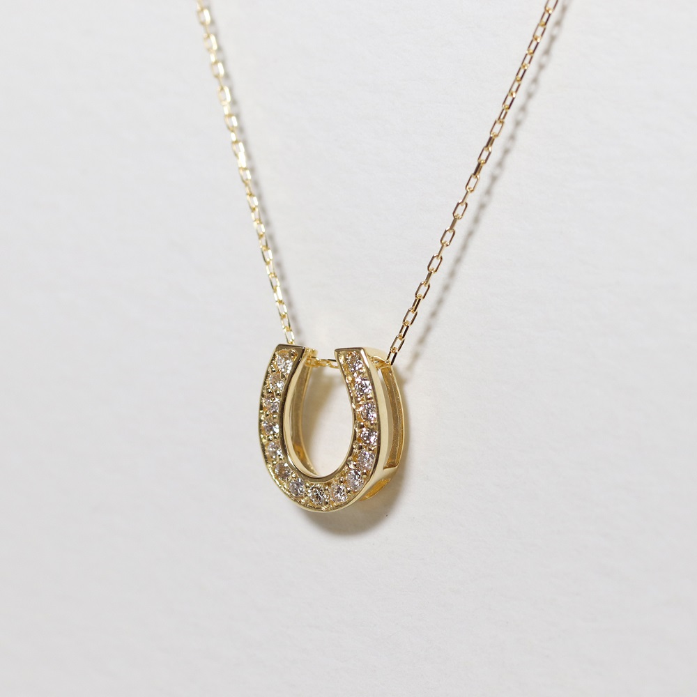 K18 0.12ct 馬蹄ダイヤモンドペンダント　BQ-182