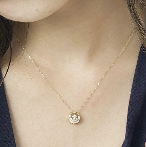 K18 0.25ct 丸型デザインペンダント　BQ-194