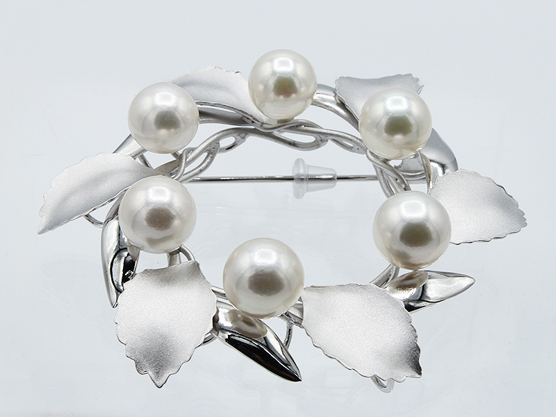 アコヤ真珠 パール ブローチ 8.5mm 6個付 SV925 (25399) アクセサリー ブローチ アコヤ 真珠 パール ブローチ SV925 シルバー ジュエリー アクセサリー 山梨県 甲斐市 BR-97