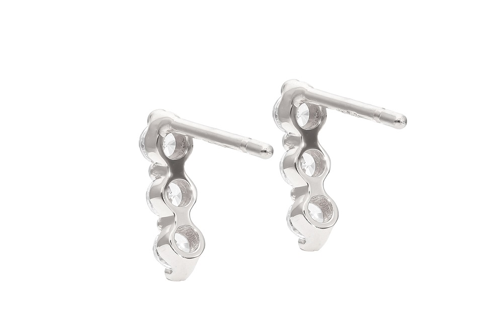 プラチナ　スリーダイヤピアス　mk-439　CR-2