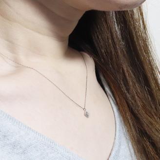 プラチナ 　ひし型　ダイヤモンドペンダント　　BQ97