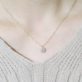K18　0.2ct　up　取り巻き　ダイヤモンド　ペンダント