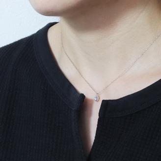 プラチナ　取り巻き　天然ダイヤモンド　ネックレス