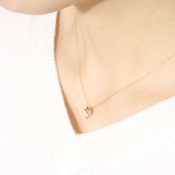 K18　四つ葉クローバーダイヤモンドペンダント