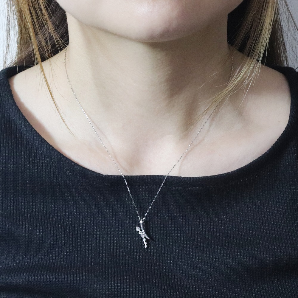 プラチナ 0.30ct デザインペンダント　BQ-177