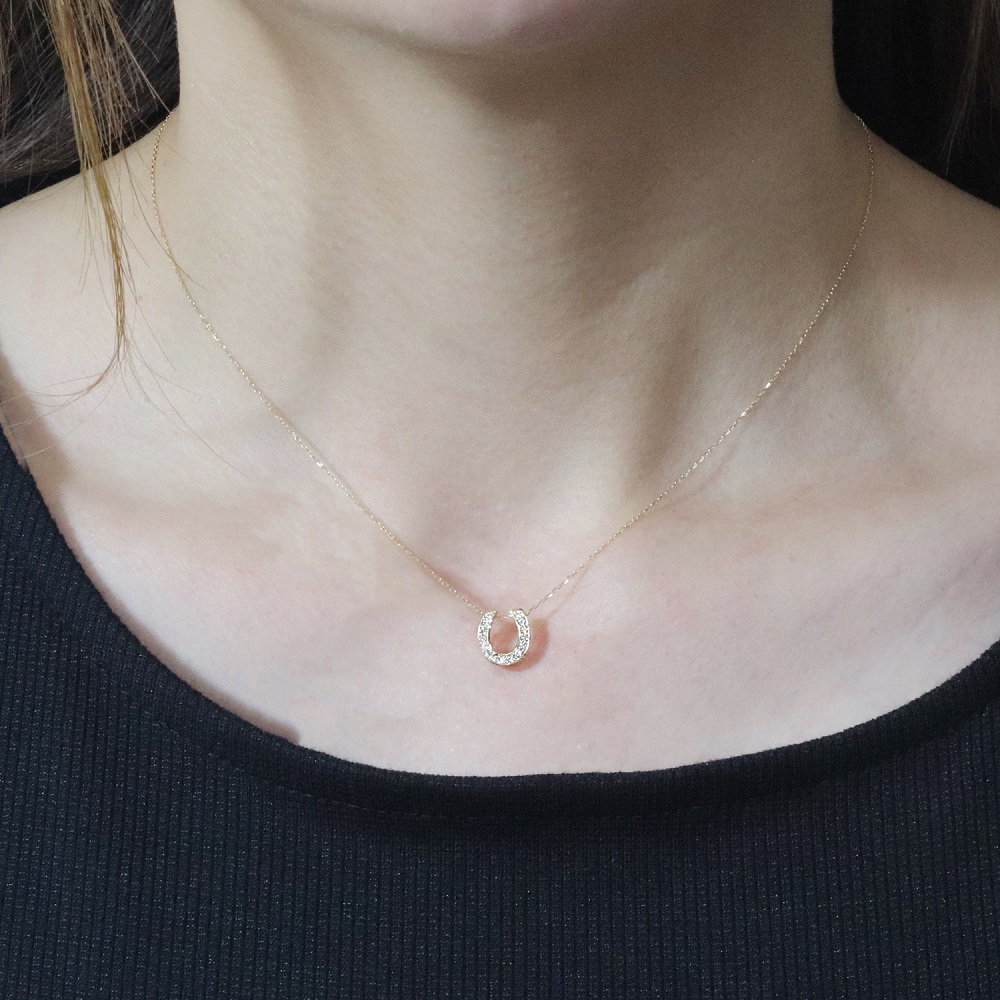 K18 0.12ct 馬蹄ダイヤモンドペンダント　BQ-182