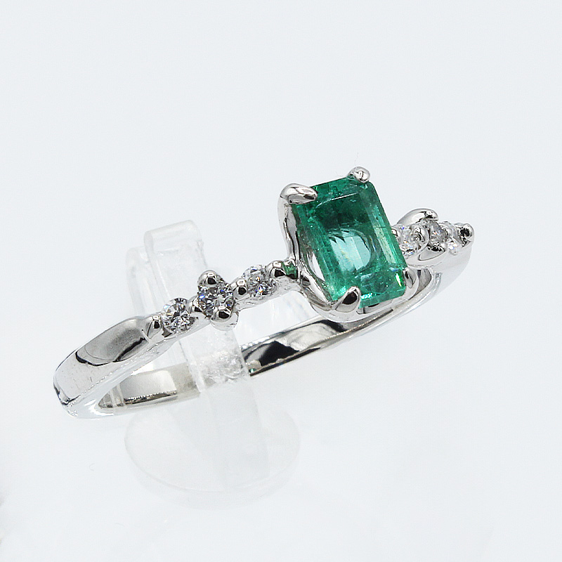 エメラルド リング 0.5ct Pt900　(14456) 指輪 リング プラチナ エメラルド プラチナ ダイヤモンド ジュエリー アクセサリー 山梨県 甲斐市 BR-93