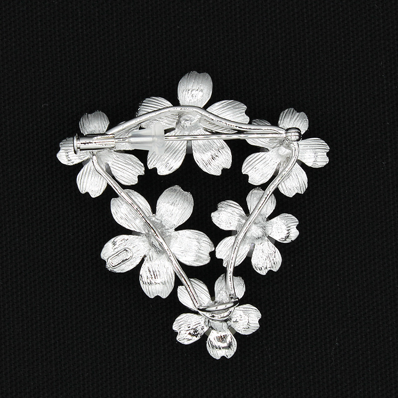 アコヤ真珠 パール ブローチ 7mm 6個付 SV925 (25400) ブローチ 真珠 シルバー アコヤ真珠 パール ジュエリー アクセサリー ジュエリー アクセサリー ジュエリー アクセサリー 山梨県 甲斐市 BR-98