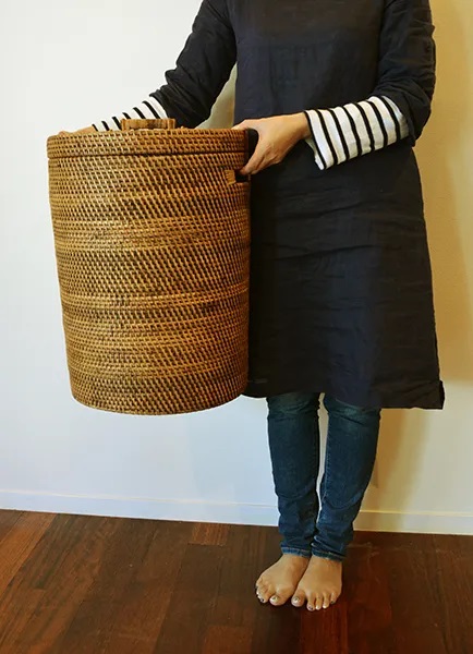 ロンボク島のラタン編込みバスケット（蓋付・特大サイズ）BV-65