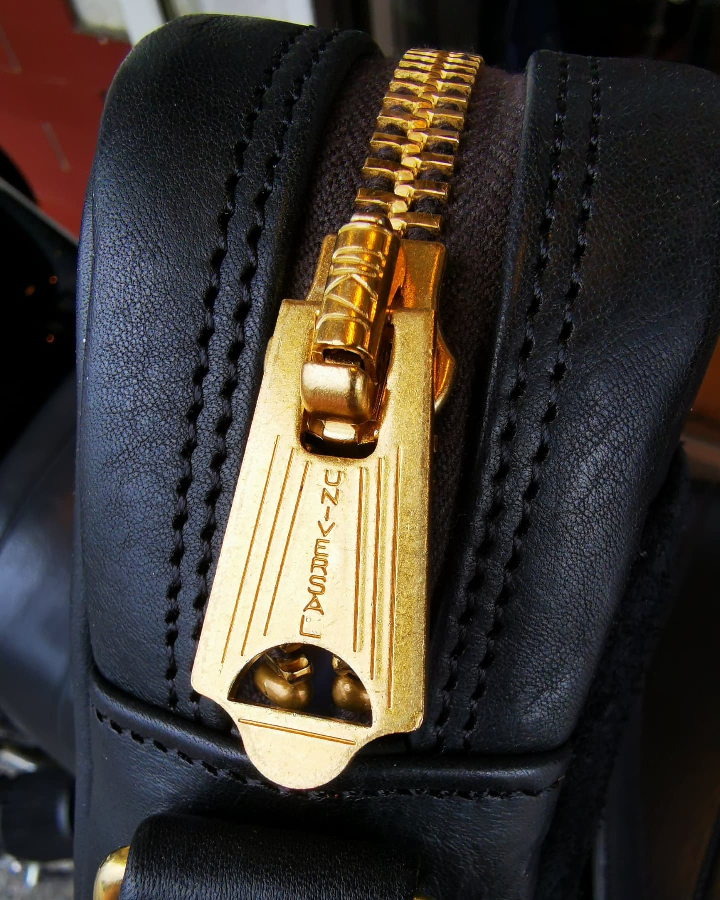 本革ショルダーバッグ　LI005-SB-BK イタリアンレザー レザー 職人 革小物 バッグ 鞄 かばん プレゼント 贈り物 ギフト