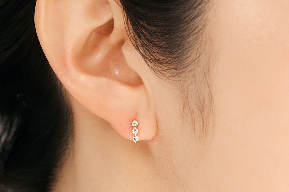 K18YG　スリーダイヤピアス　mkｰ439　CR-1