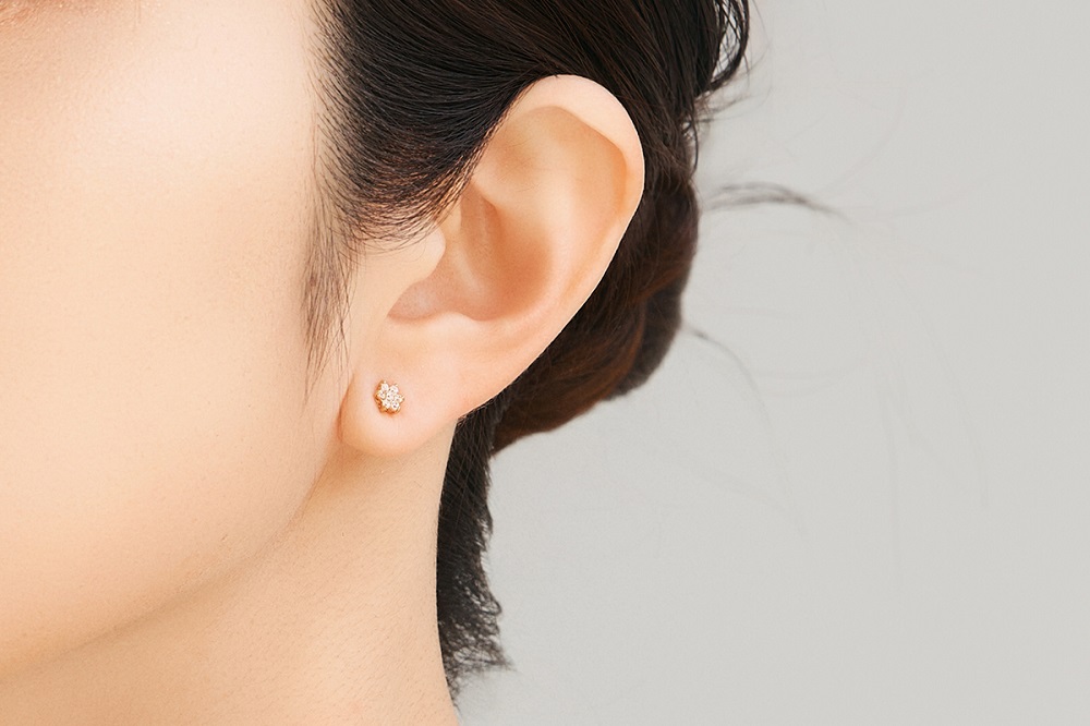 K18YG　ヘキサゴンダイヤピアス　mk-437　CR-7