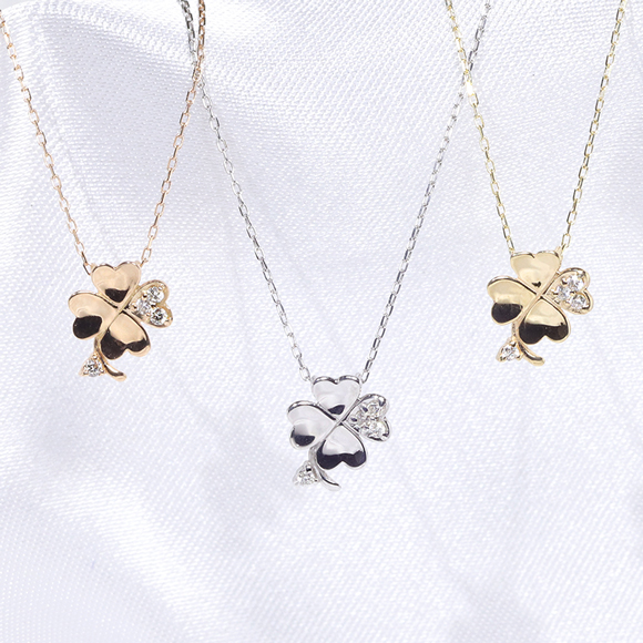 K18　四つ葉クローバーダイヤモンドペンダント