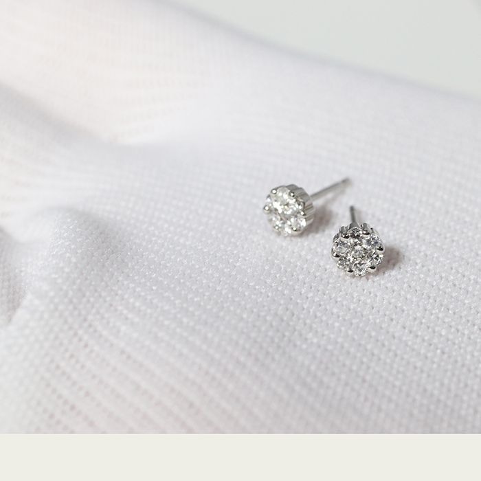 プラチナ　0.20ctフラワーダイヤモンドピアス　BQ-189