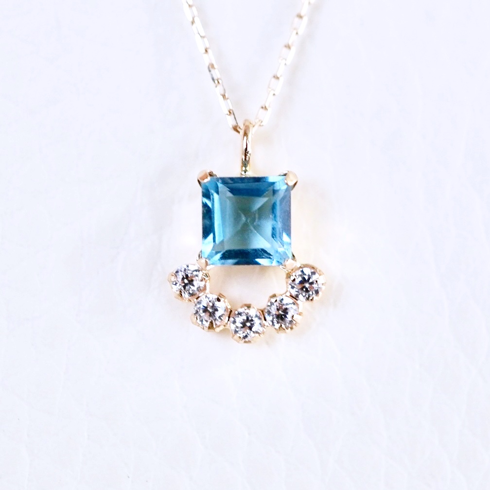 【ジュエリー】K10 イエローゴールド ブルートパーズ ペンダント ネックレス 保証書付 SMK-5221 242-013-c