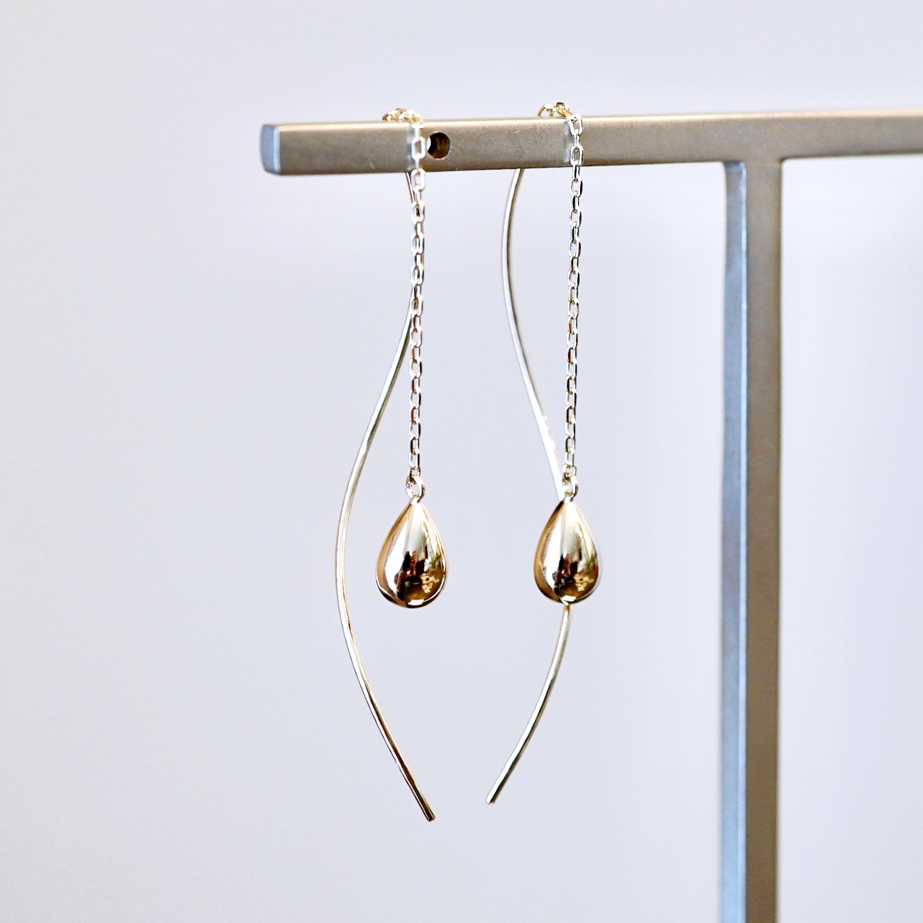 【ジュエリー】K10YG イエローゴールド 雫 ロング チェーン ピアス 保証書付 SMK-5219 242-018-a