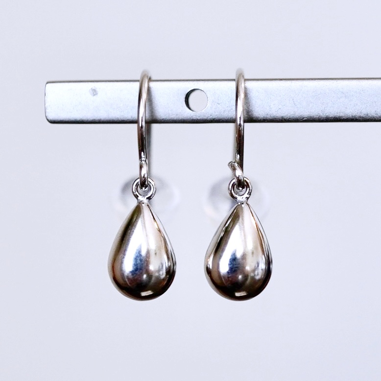 K18WG(18金) ホワイトゴールド 地金 雫  ピアス ティアドロップ ツユ形 フックタイプ シンプル  保証書付 KO-0067 242-028-b