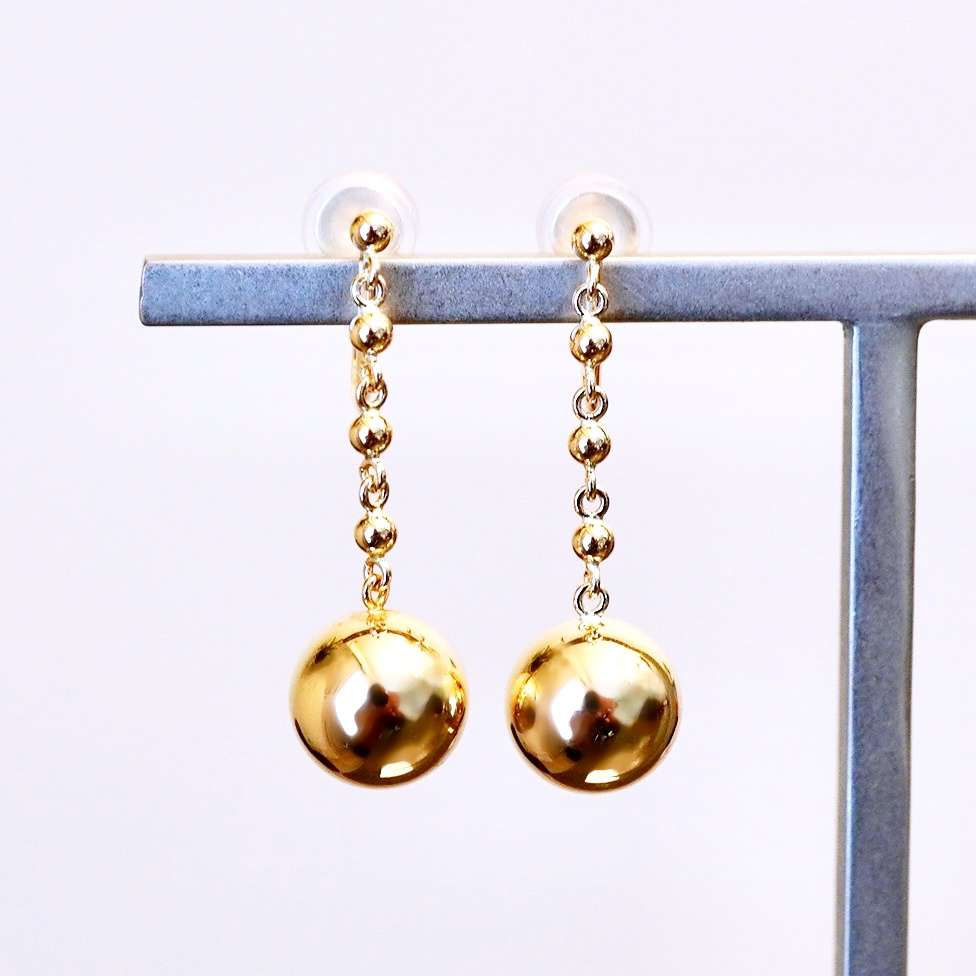 K18(18金) イエローゴールド ボール チェーン イヤリング 地金 中空(直径8mm)  保証書付 M1059ER 242-045