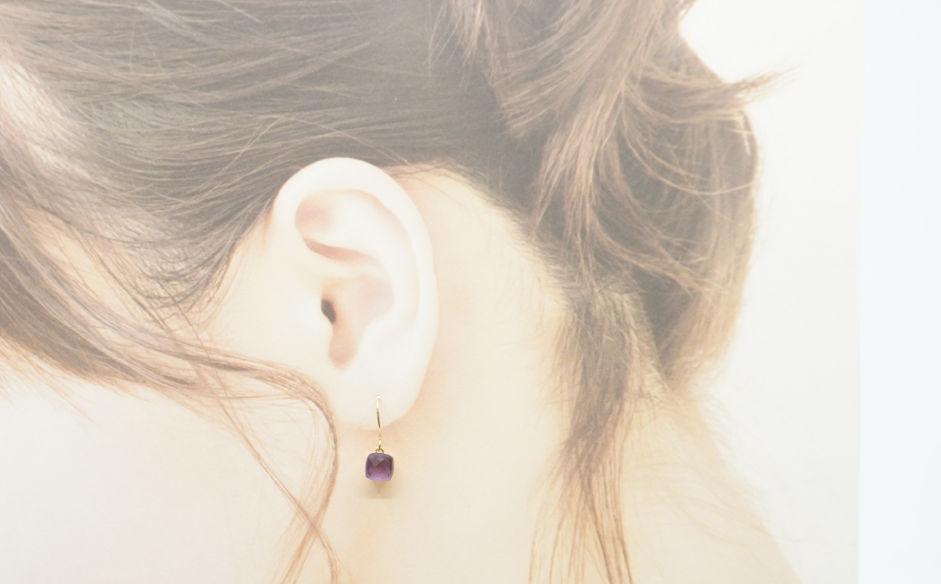 K10イエローゴールド　スクエアフックピアス　アメジスト 管理番号685085 218-107-AME