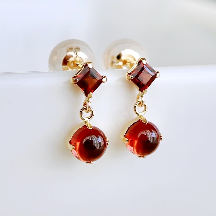 【ジュエリー】K10 イエローゴールド ガーネット 揺れる ピアス 保証書付 SR-2012 242-003-b