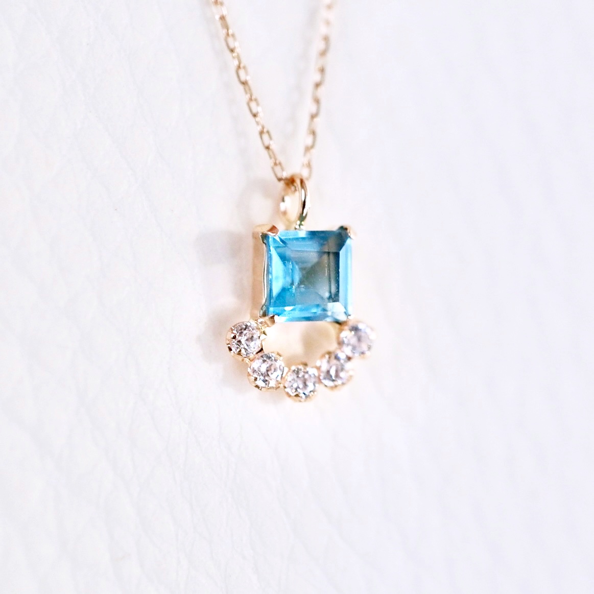 【ジュエリー】K10 イエローゴールド ブルートパーズ ペンダント ネックレス 保証書付 SMK-5221 242-013-c