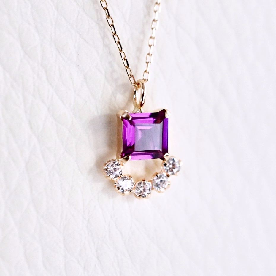 【ジュエリー】K10 イエローゴールド ロードライトガーネット ペンダント ネックレス 保証書付 SMK-5221 242-013-d