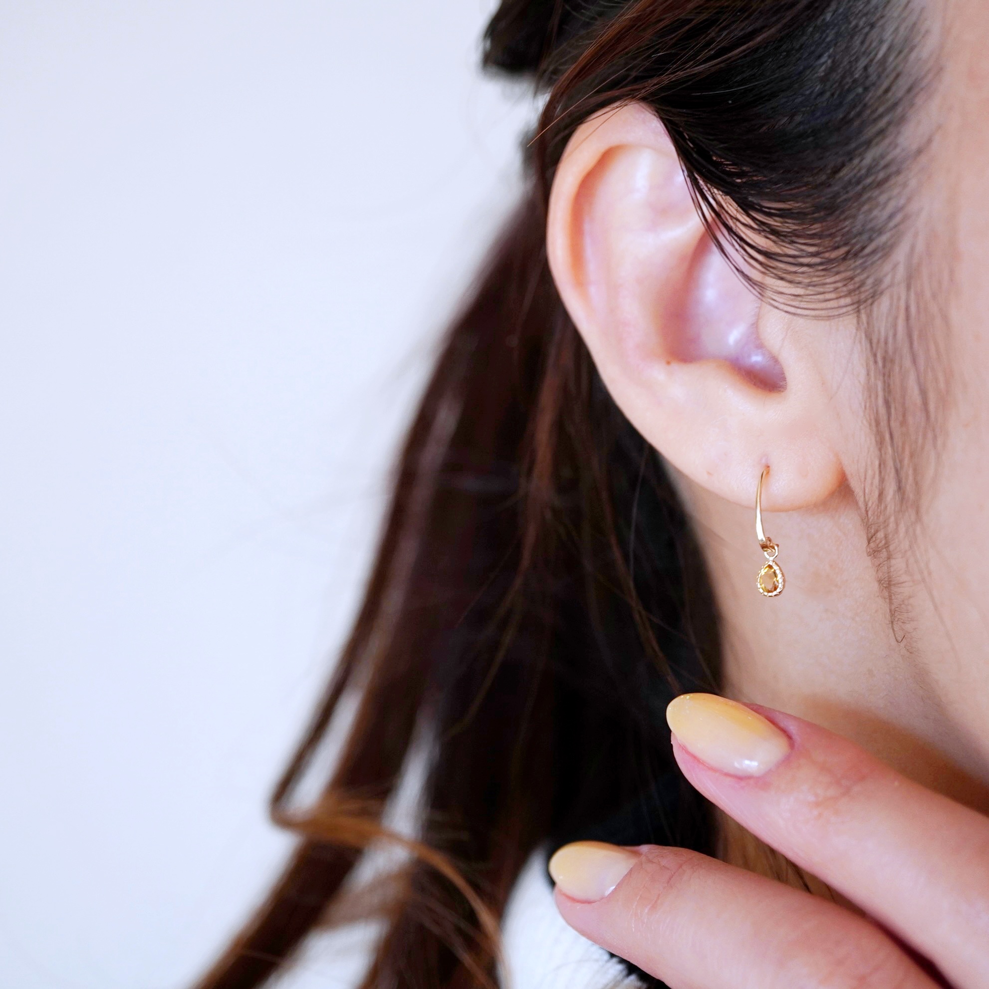 【ジュエリー】K10 イエローゴールド シトリン 揺れる ピアス 保証書付 SR-2223 242-001-e