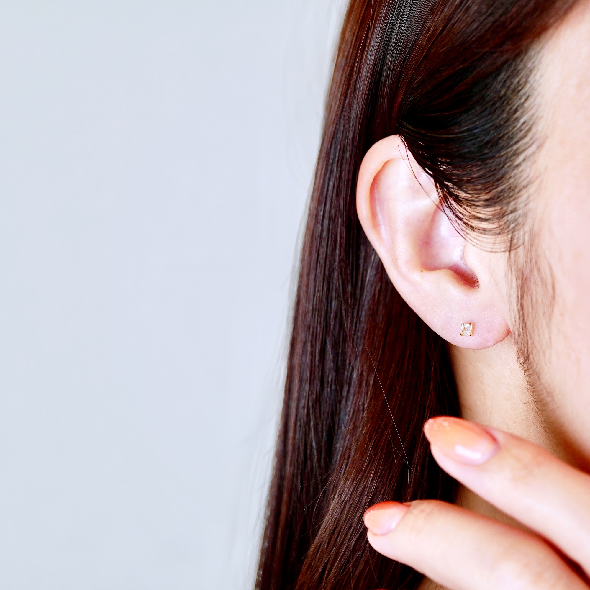 【ジュエリー】K18 イエローゴールド 一粒石 ホワイトトパーズ ピアス 保証書付 KO-0031 242-006-b