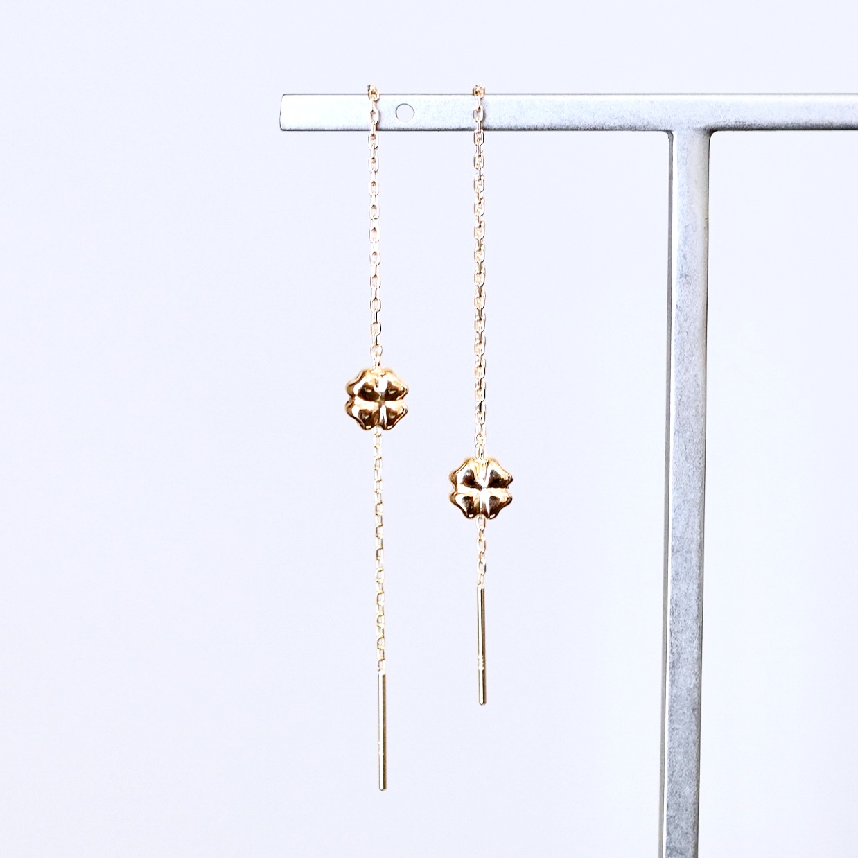 K18(18金) イエローゴールド 地金 クローバー チェーン ピアス シンプル 幸運 希望 幸福 愛情 健康 保証書付 KO-0072 242-036-a