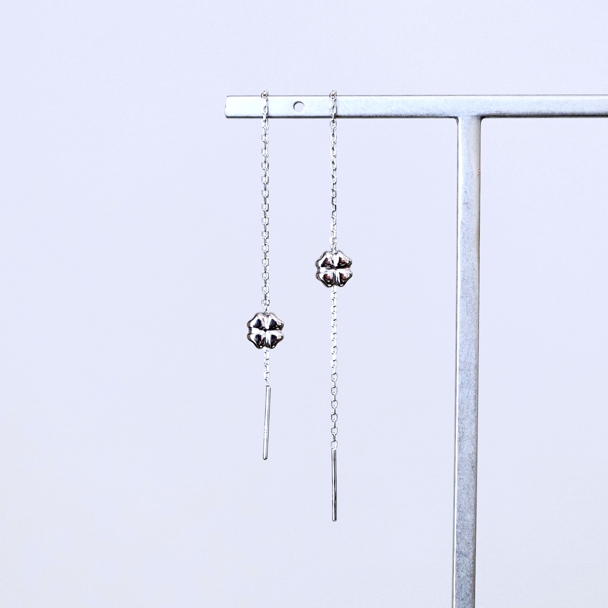 K18WG(18金) ホワイトゴールド 地金 クローバー チェーン ピアス シンプル 幸運 希望 幸福 愛情 健康 保証書付 KO-0072 242-036-b