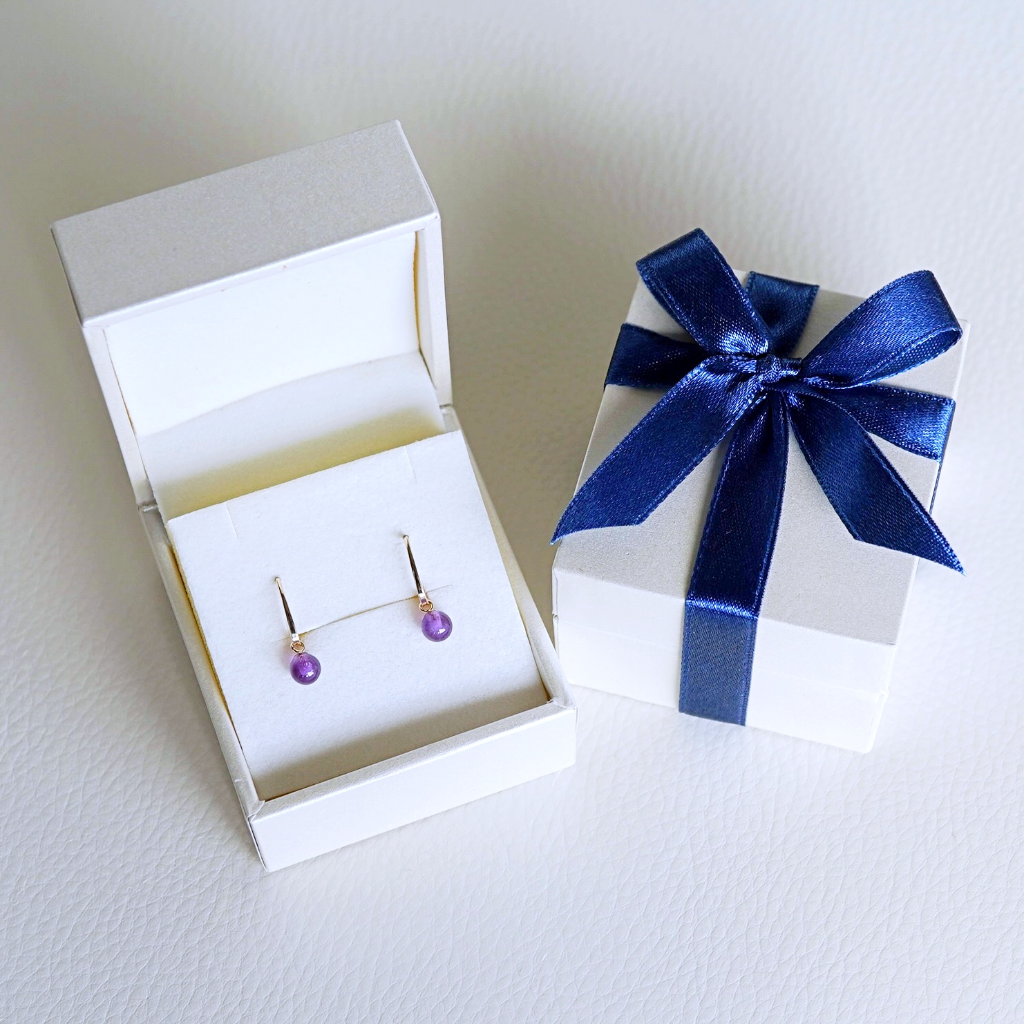 【ジュエリー】K10 イエローゴールド アメシスト 揺れる ピアス 保証書付 SR-2222 242-002-b