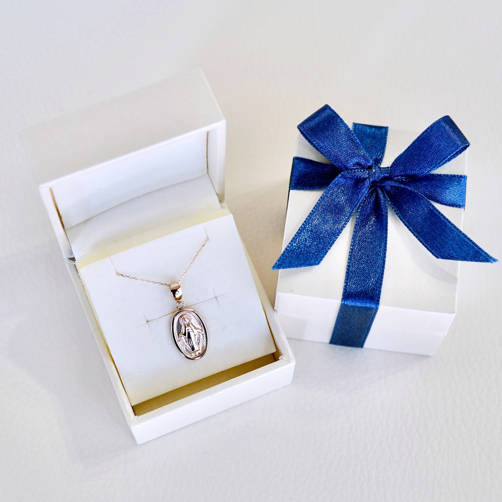 【ジュエリー】K10イエローゴールド 地金 おしゃれ マリア ペンダント ネックレス 保証書付 SYP-2434　242-017