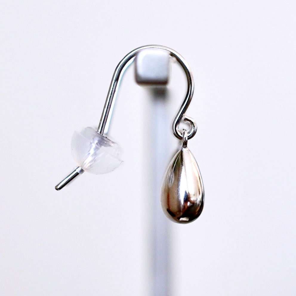 K18WG(18金) ホワイトゴールド 地金 雫  ピアス ティアドロップ ツユ形 フックタイプ シンプル  保証書付 KO-0067 242-028-b