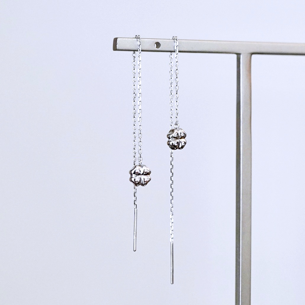 K18WG(18金) ホワイトゴールド 地金 クローバー チェーン ピアス シンプル 幸運 希望 幸福 愛情 健康 保証書付 KO-0072 242-036-b