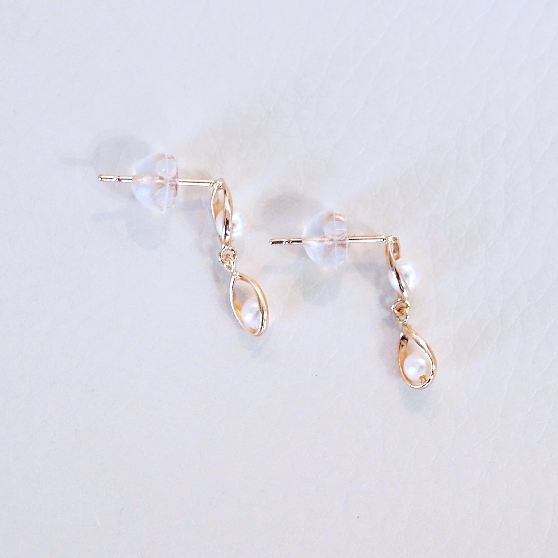 K10YG(10金) イエローゴールド 揺れる ベビーパール ピアス (5mm)  保証書付 2126 242-041