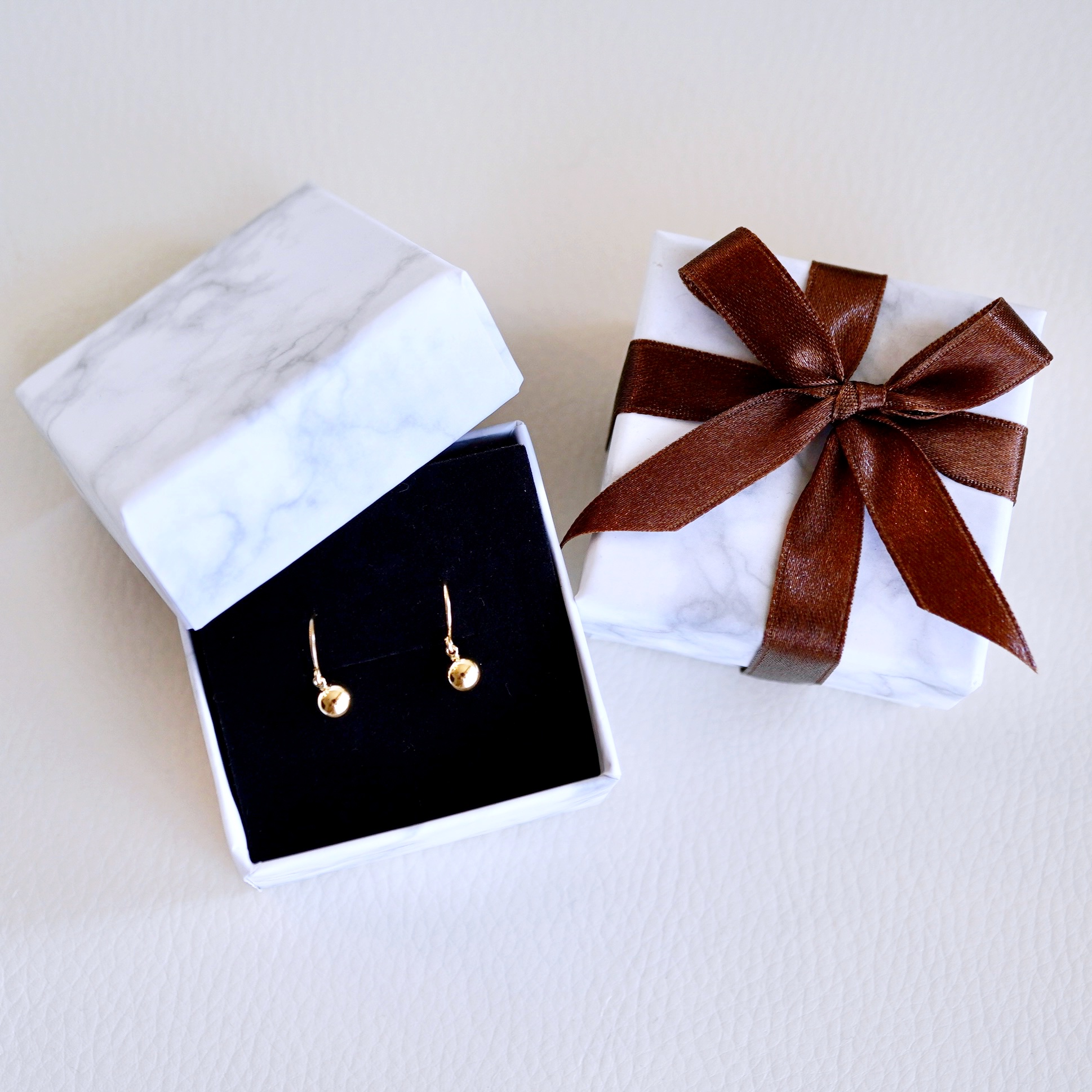 K18(18金) イエローゴールド 地金 ボール  ピアス フックタイプ シンプル  保証書付 KO-0068 242-029-a